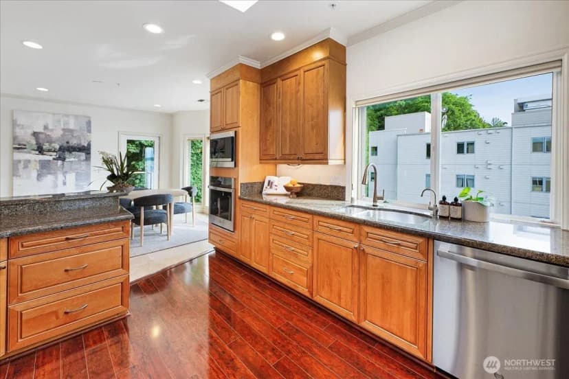 Property photo for 1338 Alki Avenue Sw #500, Seattle photo 10
