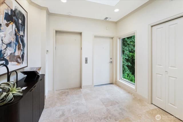 Property photo for 1338 Alki Avenue Sw #500, Seattle photo 2