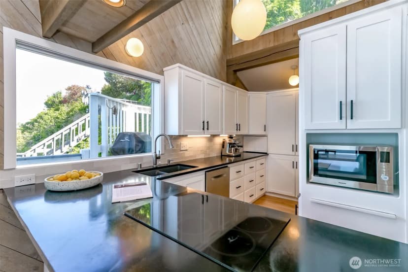 Property photo for 4806 Tok A Lou Avenue Ne, Tacoma photo 19