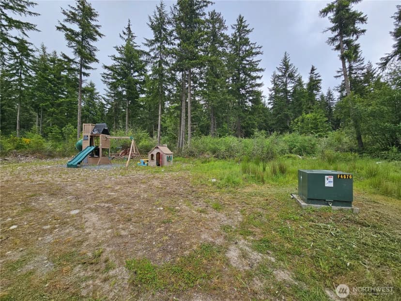 Property photo for 42911 28th Avenue E, Eatonville photo 2