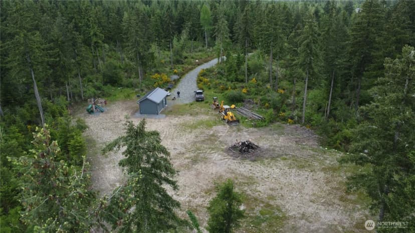 Property photo for 42911 28th Avenue E, Eatonville photo 14