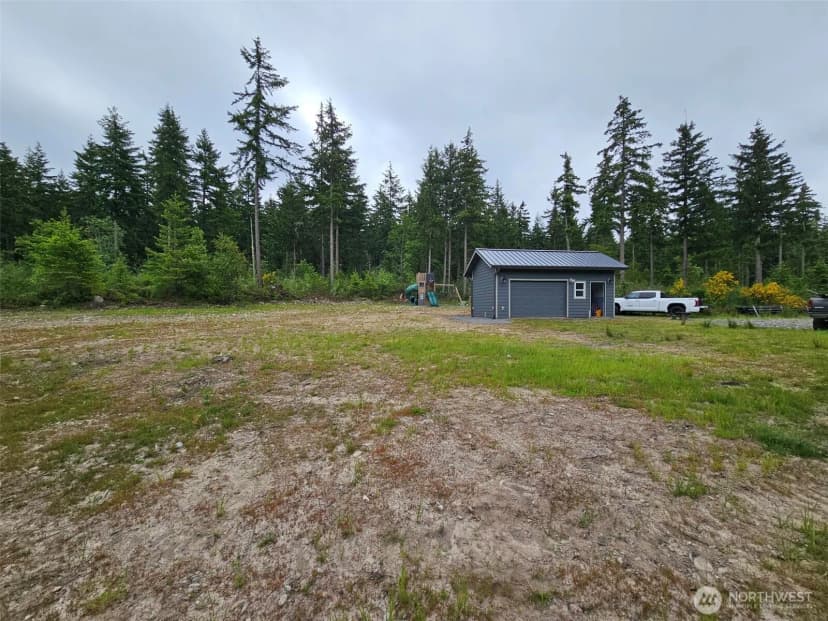 Property photo for 42911 28th Avenue E, Eatonville