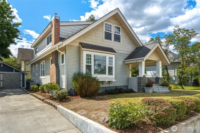 Property photo for 241 N Bellevue Avenue, Walla Walla photo 3