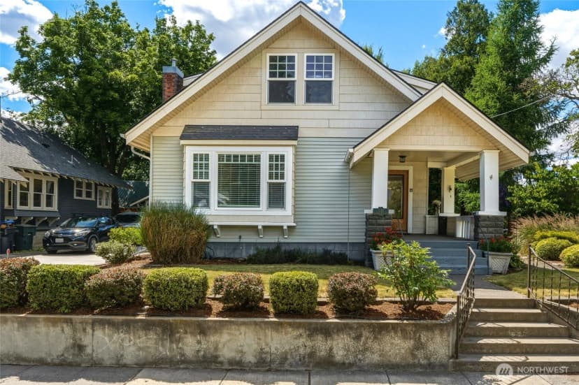 Property photo for 241 N Bellevue Avenue, Walla Walla photo 2