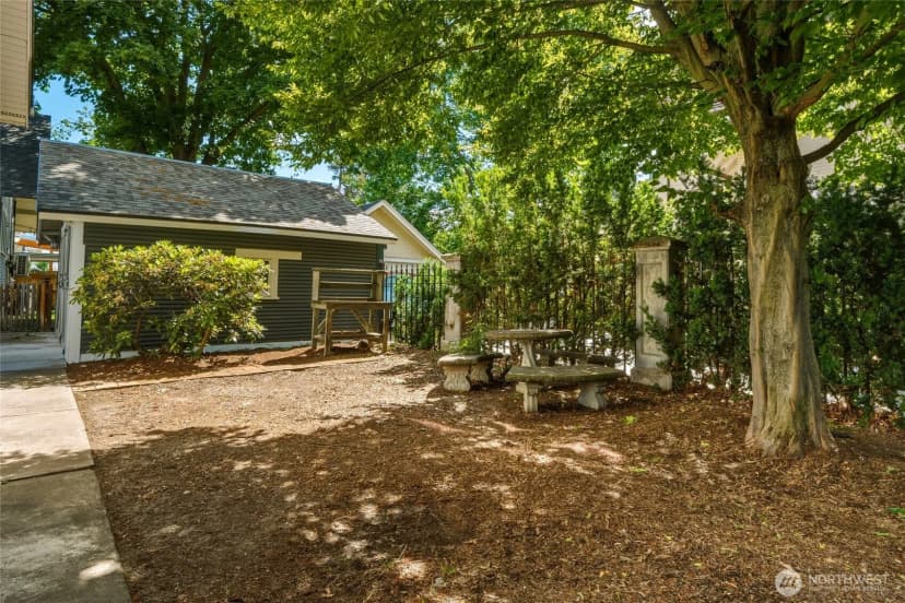 Property photo for 241 N Bellevue Avenue, Walla Walla photo 35