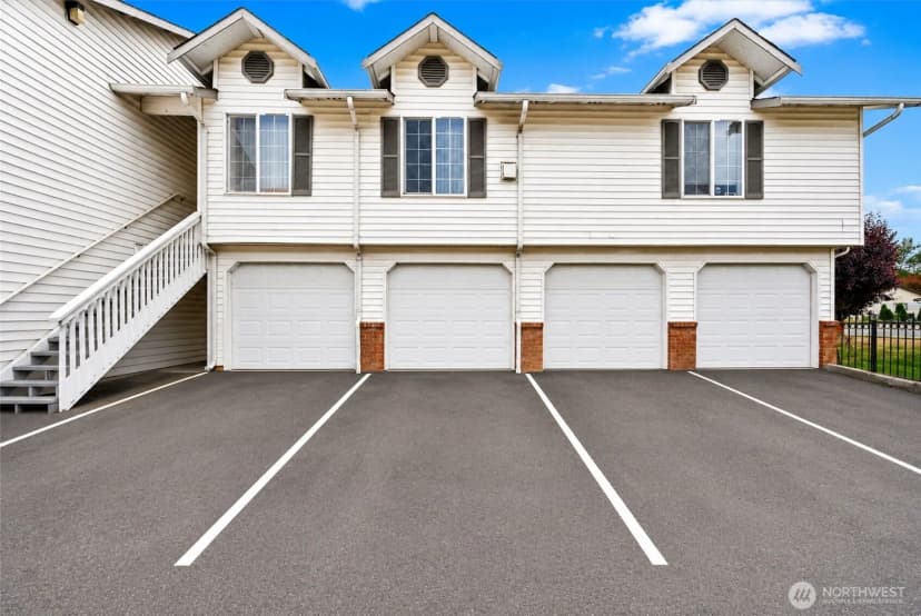 Property photo for 933 4th Avenue N #102, Kent photo 26