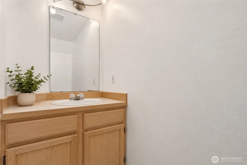 Property photo for 933 4th Avenue N #102, Kent photo 23