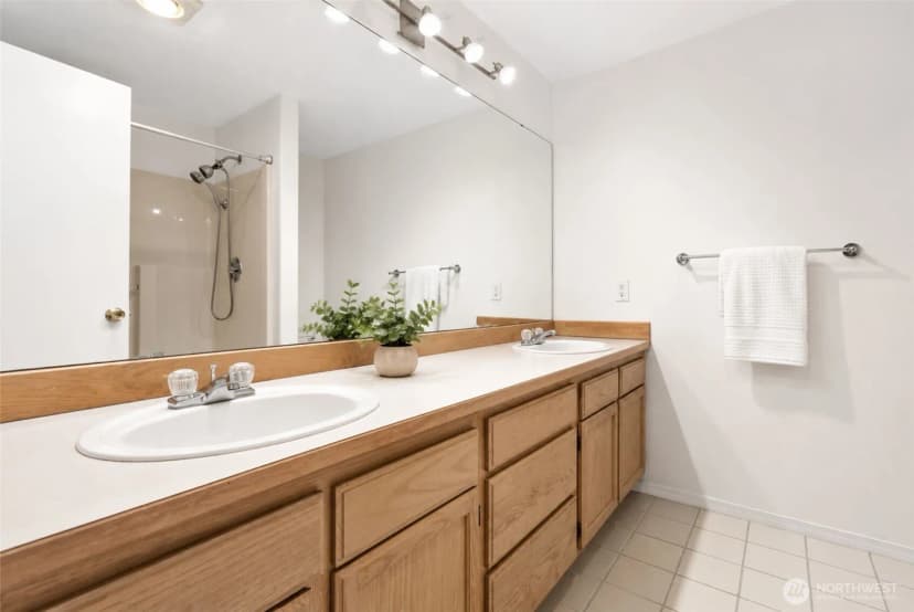 Property photo for 933 4th Avenue N #102, Kent photo 21