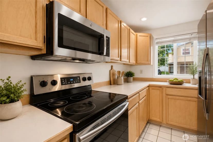 Property photo for 933 4th Avenue N #102, Kent photo 9