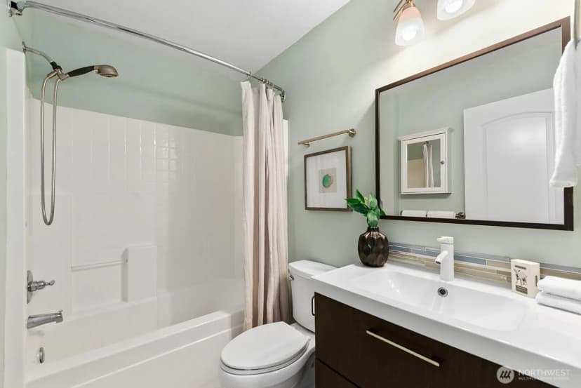 Property photo for 1706 Ne 27th Place, Renton photo 23