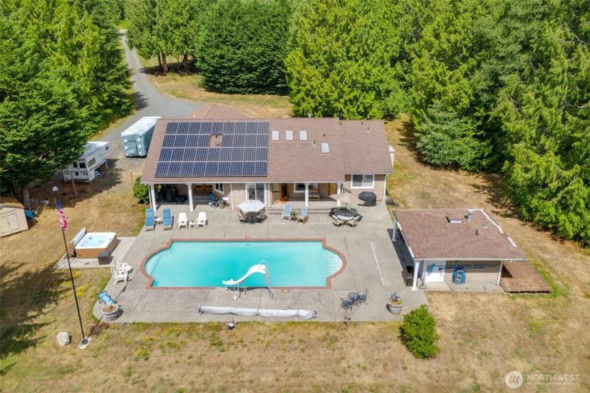 Property photo for 14029 Kayak Point Road, Stanwood photo 10