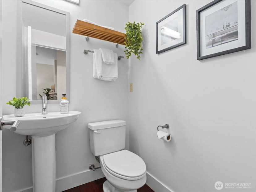 Property photo for 711 E Denny Way #104, Seattle photo 7