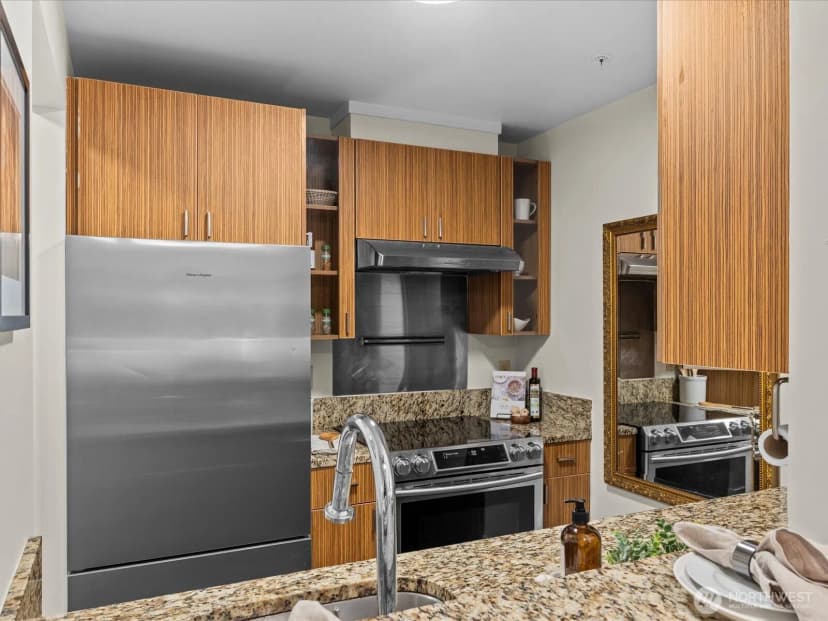 Property photo for 711 E Denny Way #104, Seattle photo 13