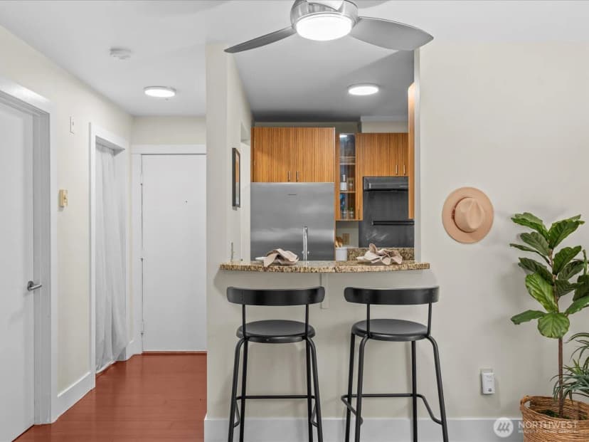 Property photo for 711 E Denny Way #104, Seattle photo 9
