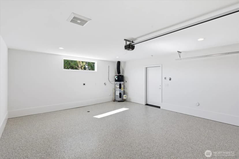 Property photo for 2710 58th Avenue Sw, Seattle photo 9
