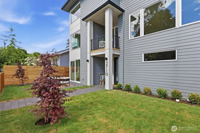Property photo for 2710 58th Avenue Sw, Seattle photo 2