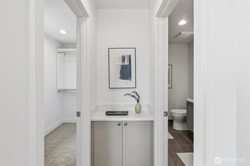 Property photo for 2710 58th Avenue Sw, Seattle photo 24