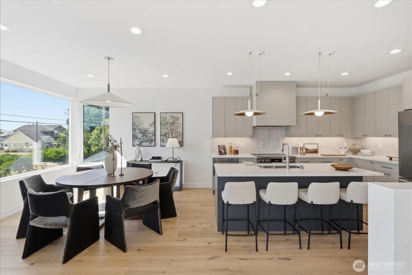Property photo for 2710 58th Avenue Sw, Seattle photo 15