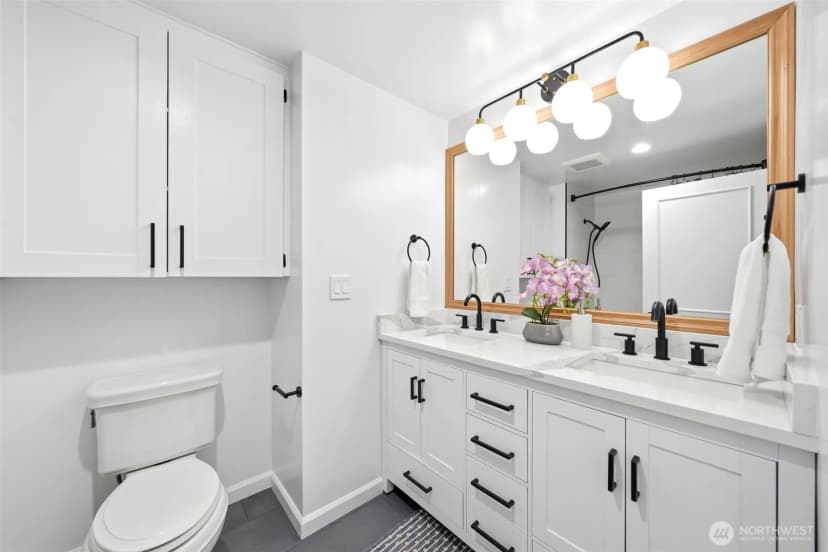 Property photo for 3502 29th Avenue W, Seattle photo 13