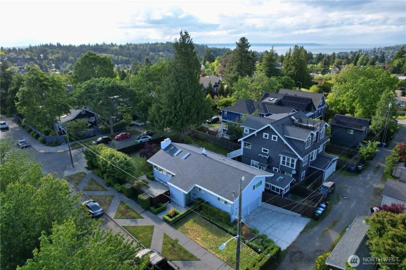 Property photo for 3502 29th Avenue W, Seattle photo 39