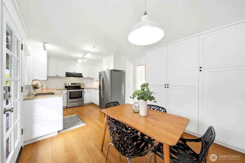 Property photo for 3502 29th Avenue W, Seattle photo 9