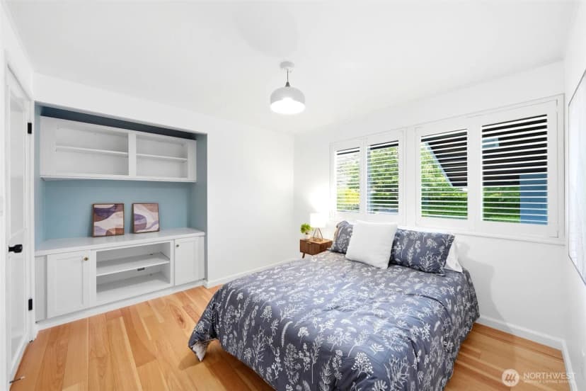 Property photo for 3502 29th Avenue W, Seattle photo 14