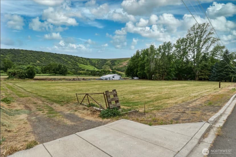 Property photo for 0 Nka W Seventh Street, Waitsburg photo 3