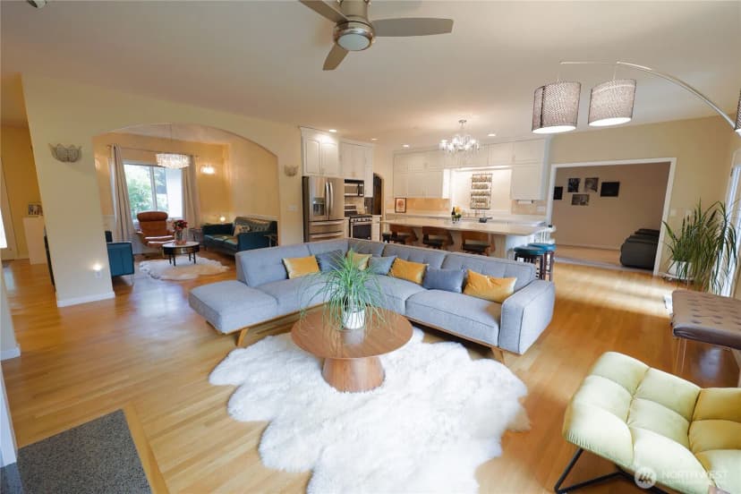 Property photo for 18709 68th Street E, Bonney Lake photo 10