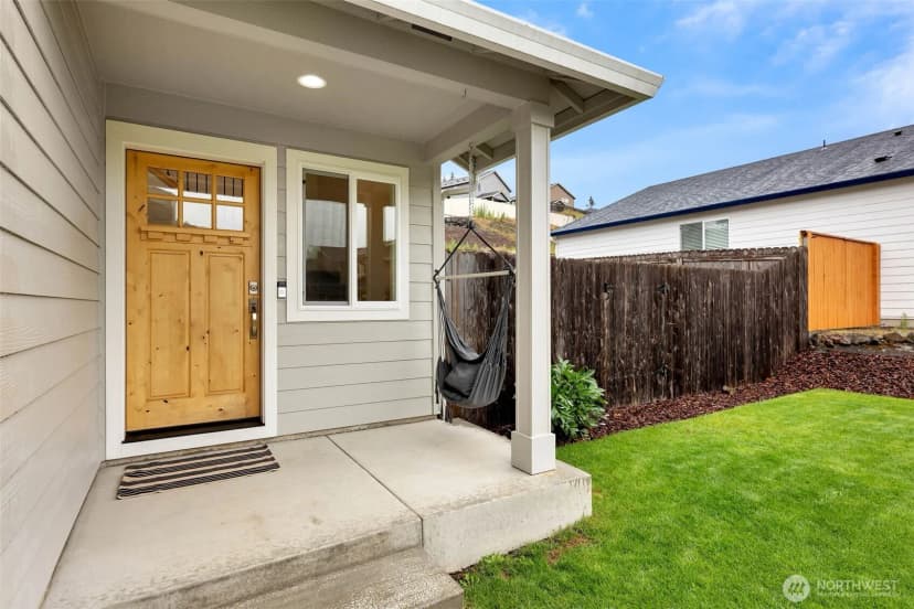 Property photo for 610 Stone View Way, Kalama photo 4