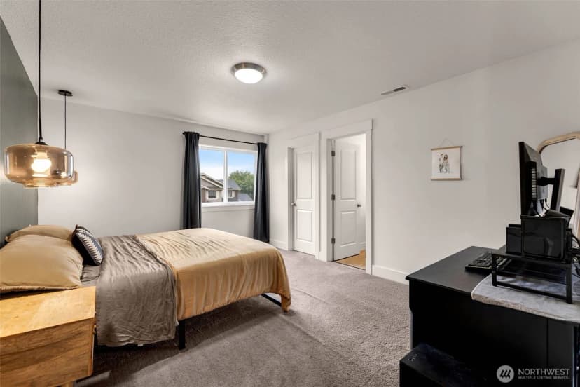 Property photo for 610 Stone View Way, Kalama photo 21