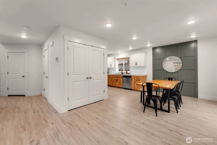 Property photo for 610 Stone View Way, Kalama photo 10
