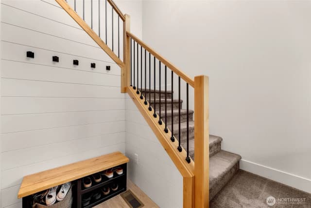 Property photo for 610 Stone View Way, Kalama photo 5