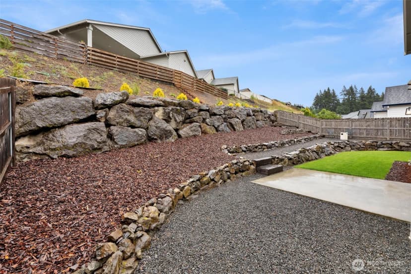 Property photo for 610 Stone View Way, Kalama photo 35