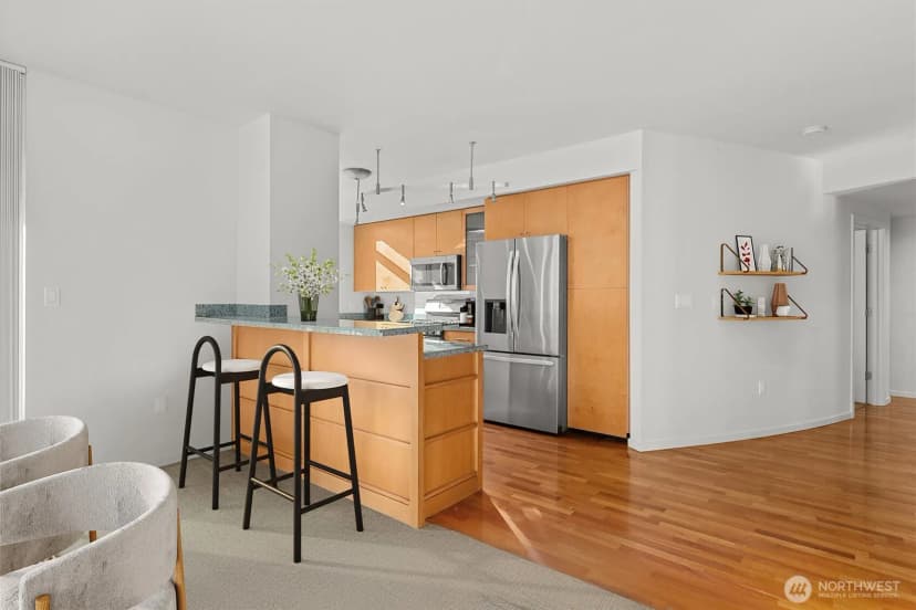 Property photo for 1188 106th Avenue Ne #222, Bellevue photo 6