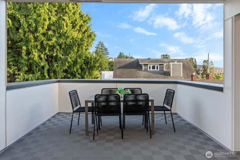 Property photo for 2712 58th Avenue Sw, Seattle photo 27