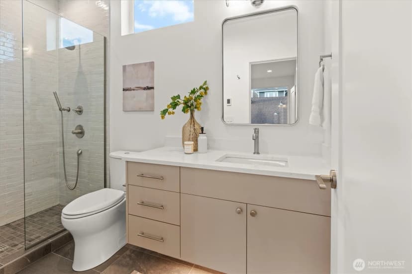 Property photo for 2712 58th Avenue Sw, Seattle photo 19