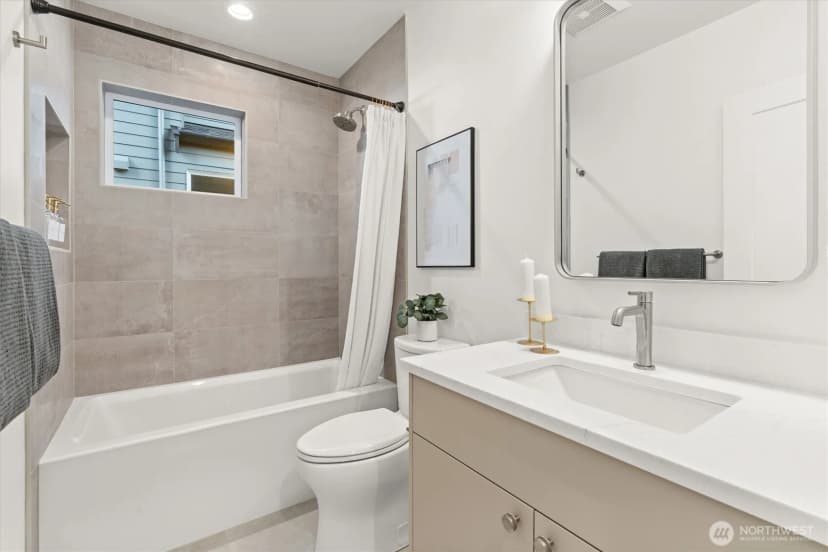 Property photo for 2712 58th Avenue Sw, Seattle photo 8