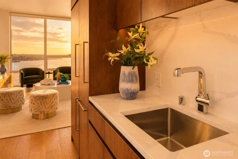 Property photo for 121 Stewart Street #3306, Seattle photo 5