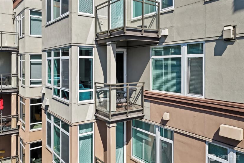 Property photo for 1950 Alaskan Way #422, Seattle photo 38
