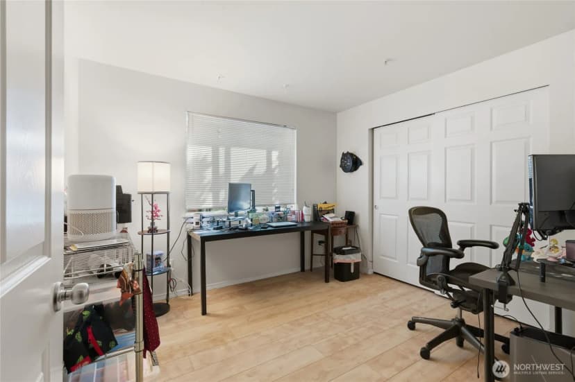 Property photo for 13310 Greenwood Avenue N, Seattle photo 9