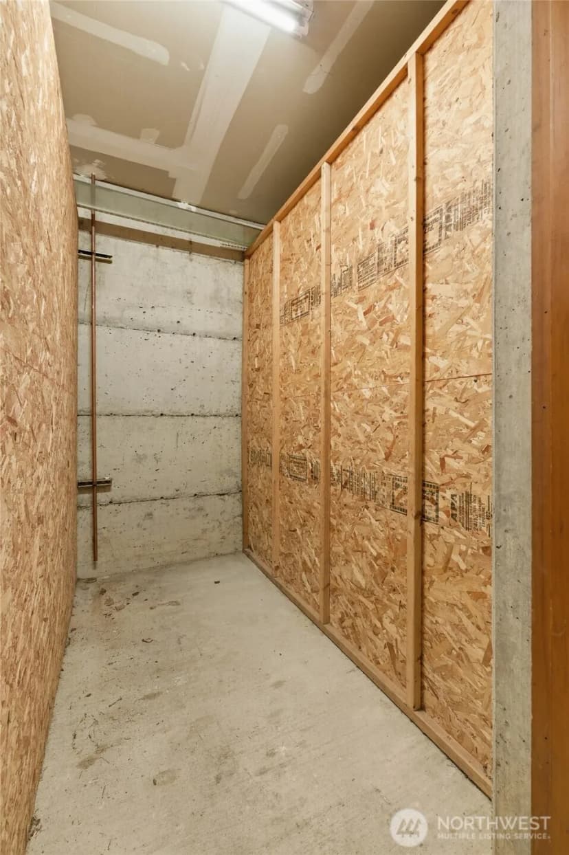 Property photo for 13310 Greenwood Avenue N, Seattle photo 25
