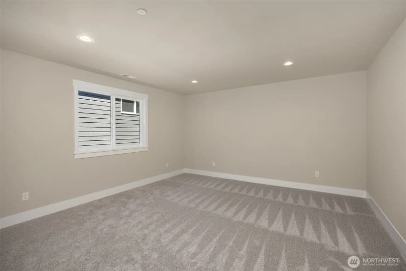 Property photo for 15002 75th Avenue Ne, Kenmore photo 17