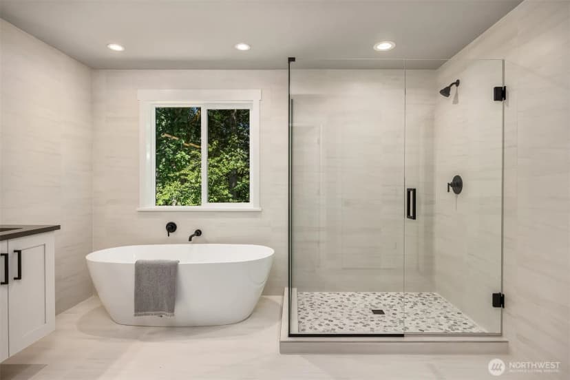 Property photo for 15002 75th Avenue Ne, Kenmore photo 15