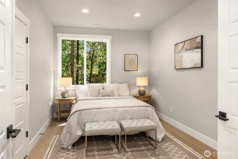 Property photo for 15002 75th Avenue Ne, Kenmore photo 10