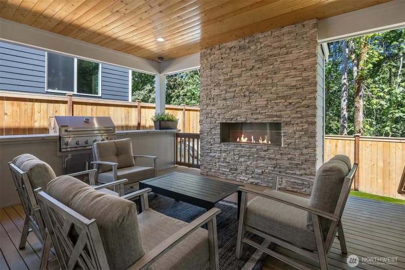 Property photo for 15002 75th Avenue Ne, Kenmore photo 24