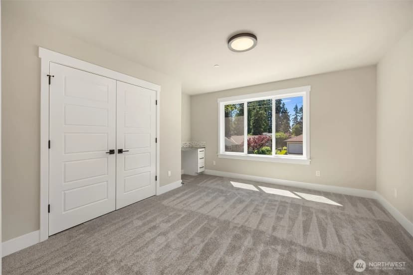 Property photo for 15002 75th Avenue Ne, Kenmore photo 19
