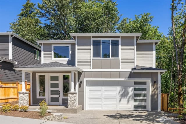 Property photo for 15002 75th Avenue Ne, Kenmore