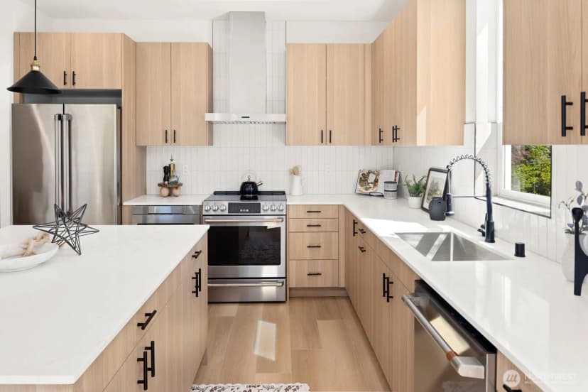 Property photo for 334 Ne 90th Street, Seattle photo 13