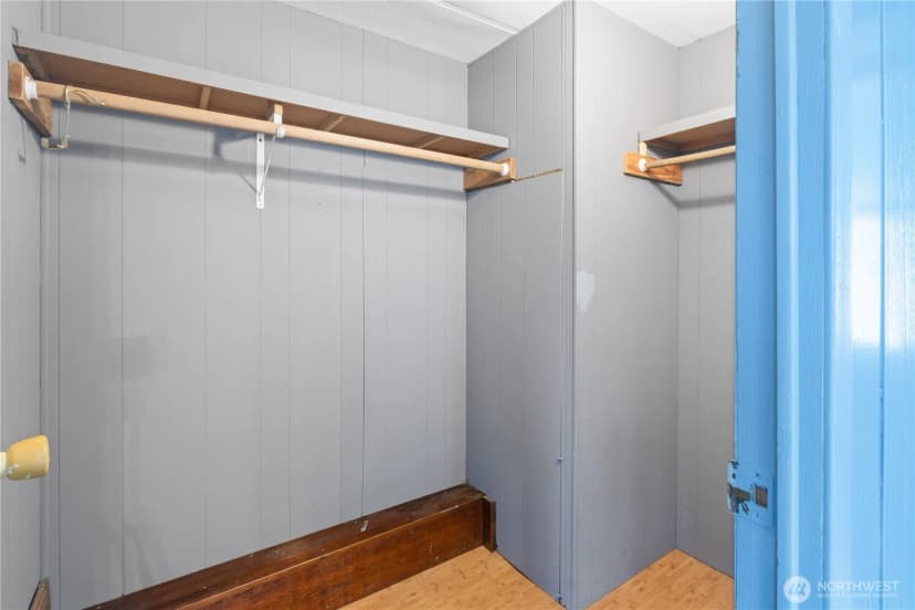 Property photo for 2284 Yew Street Road #e-1, Bellingham photo 14