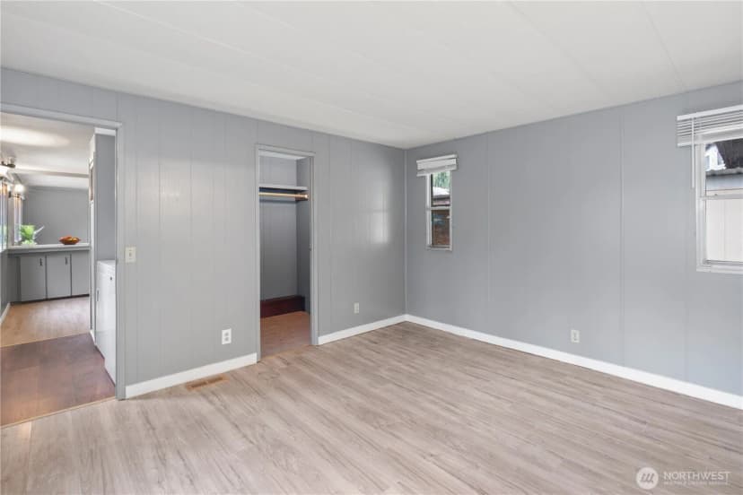Property photo for 2284 Yew Street Road #e-1, Bellingham photo 11